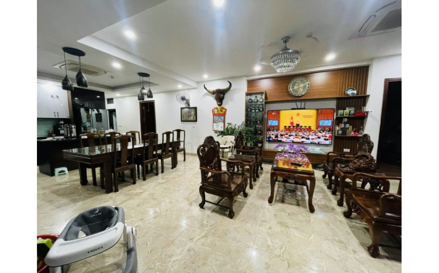 Bán nhà Nguyễn Văn Huyên, Cầu Giấy – Ôtô, 2 thoáng - gần 90m2, mặt tiền gần 6m – Nhỉnh 26 tỷ